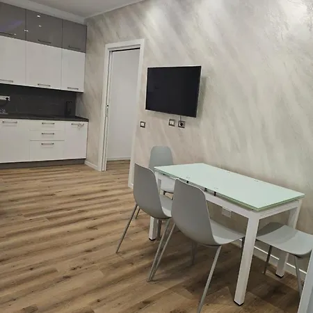 Apartment Laura Cesano Boscone